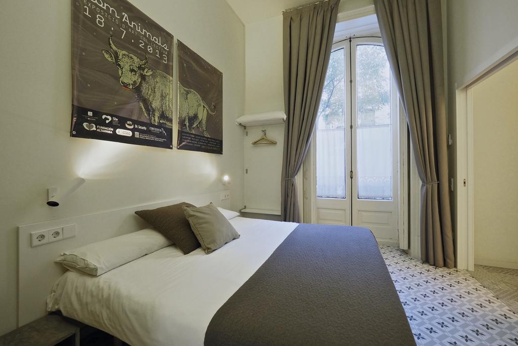 Uma Suites Pau Claris Барселона Екстер'єр фото